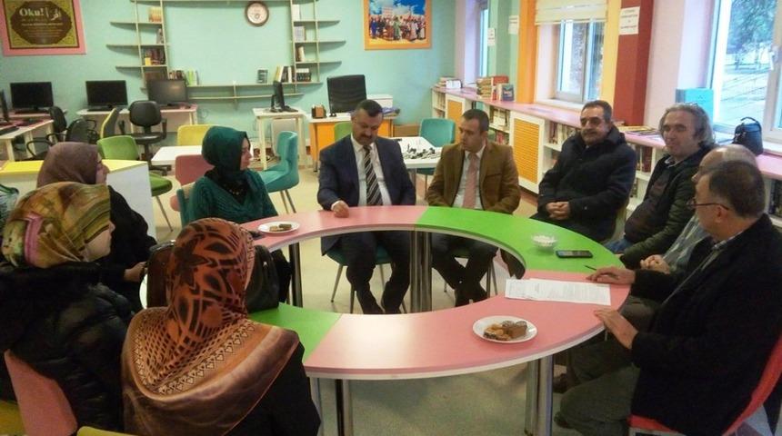 25 farklı okul ve kurumda 55 farklı alanda toplantı yapıldı