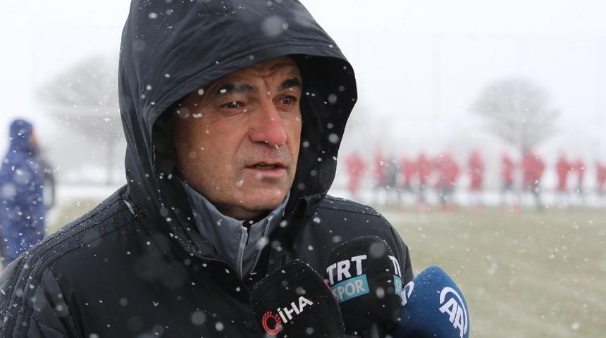 Rıza Çalımbay: Benim için para pul önemli değil