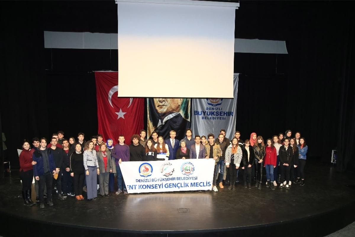 Başkan Zolan: "Gen&ccedil;lik varsa gelecek var demektir"