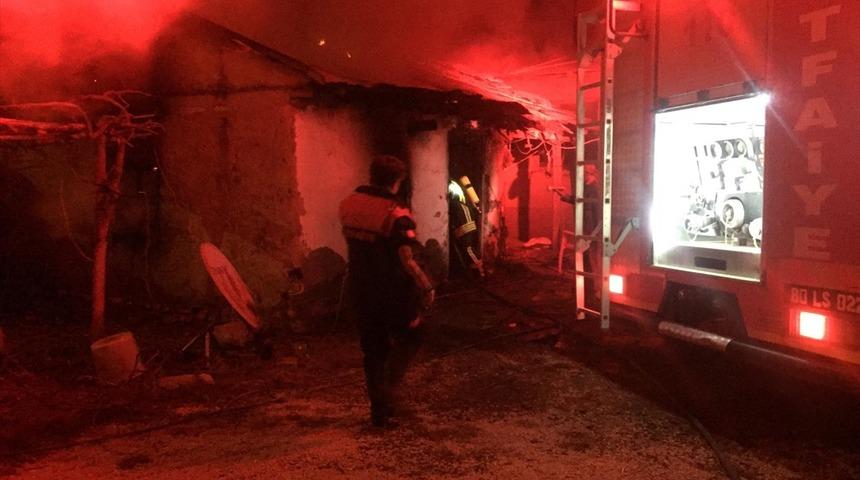 Osmaniye'de evde çıkan yangın kontrol altına alındı