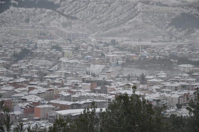 Amasya’nın Taşova ilçesinde okullar tatil