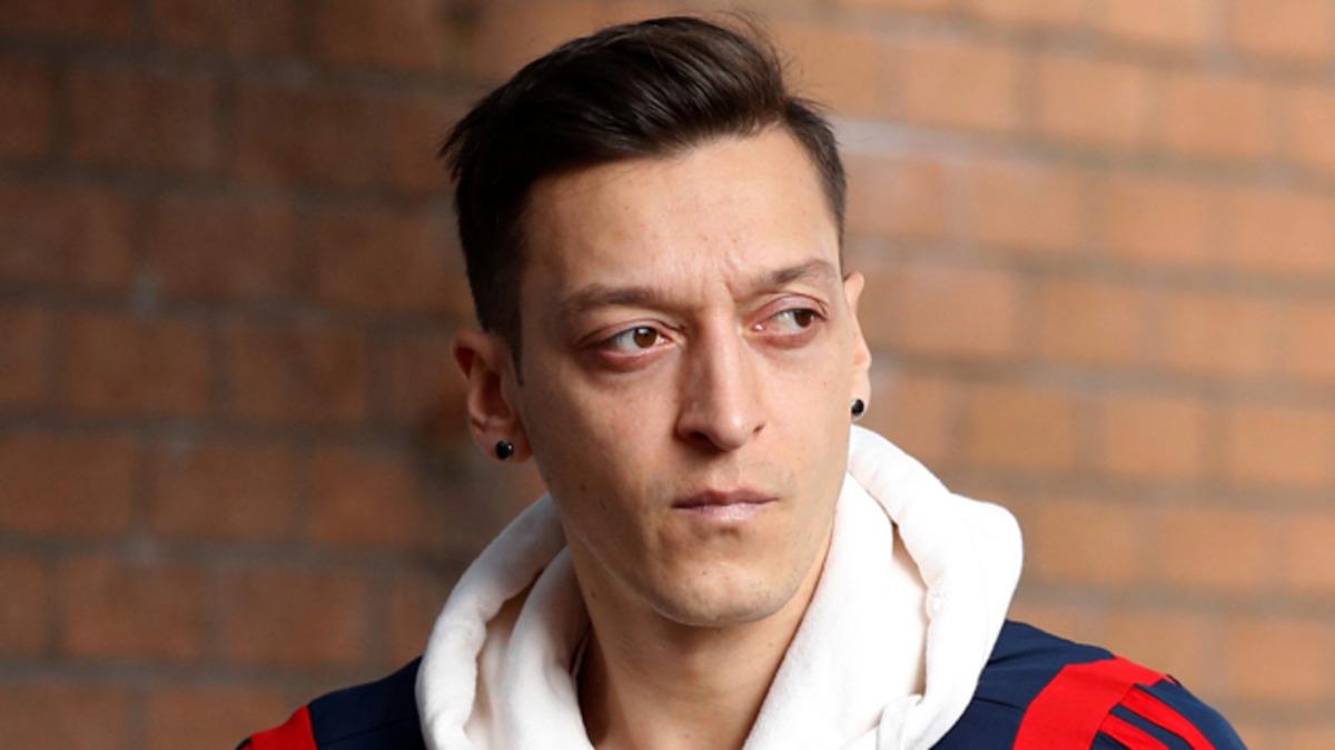 Mesut &Ouml;zil'den Fenerbah&ccedil;e cevabı