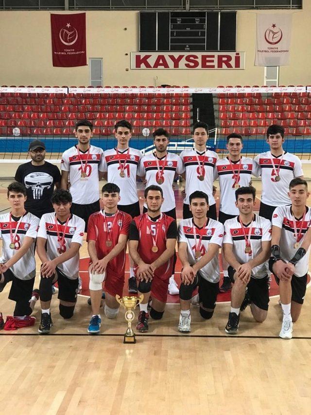 Melikgazi Voleybolda yarı final ve final müsabakaları başlıyor