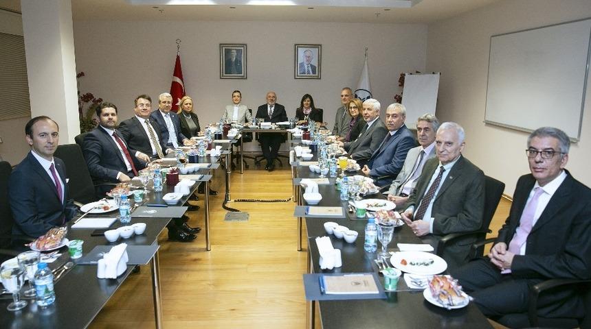 Dokuz &uuml;niversite temiz enerji i&ccedil;in &ccedil;alışacak