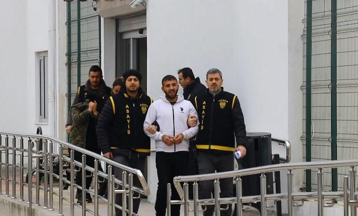 Adana'da ilginç olay... Kız arkadaşının evi sanıp başka daireye 11 el ateş etti G2