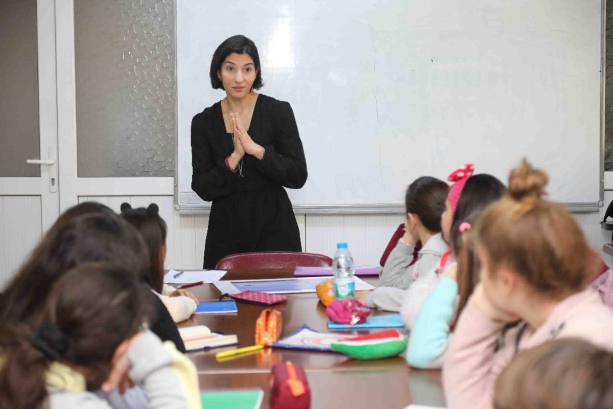 Masal at&ouml;lyesi ile hayal g&uuml;&ccedil;leri artıyor