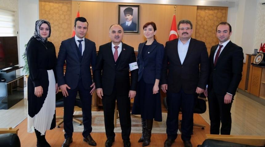 Yeşilay&rsquo;dan Vali G&uuml;naydın&rsquo;a Ziyaret