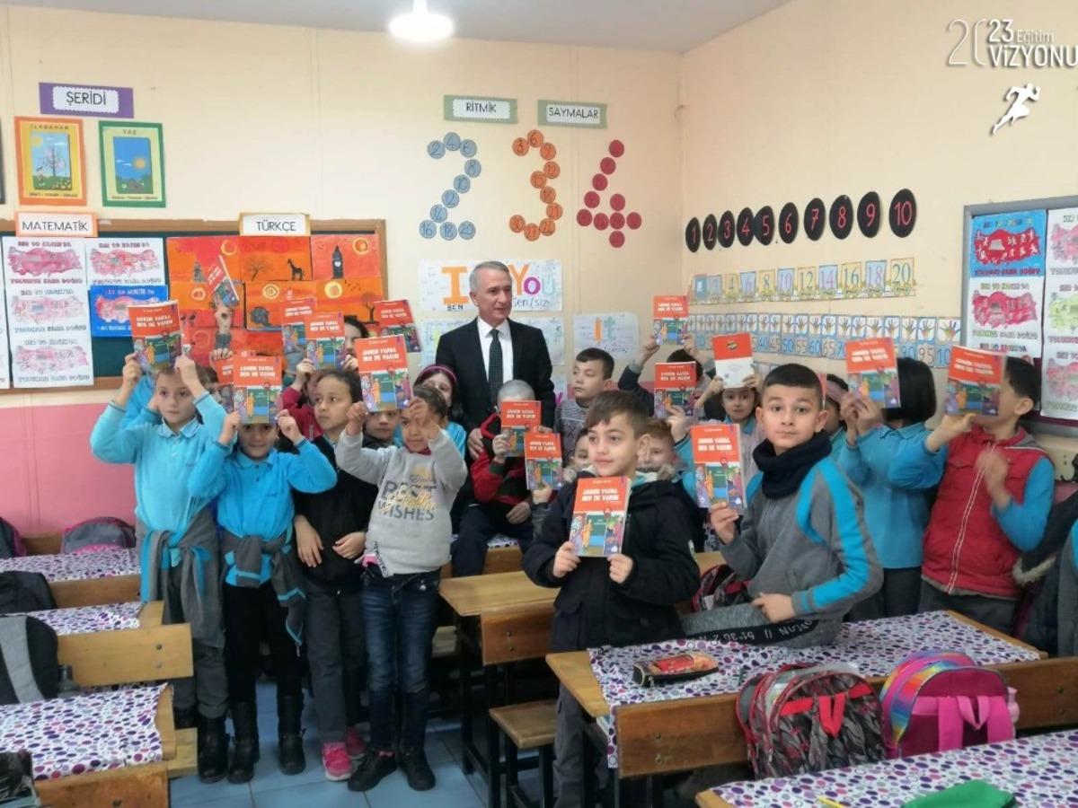 Yazar-&Ouml;ğrenci buluşması yapıldı