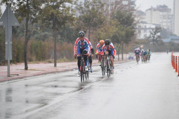 Konyaaltı Belediyesi Bisiklet Takımı, şampiyon oldu G4