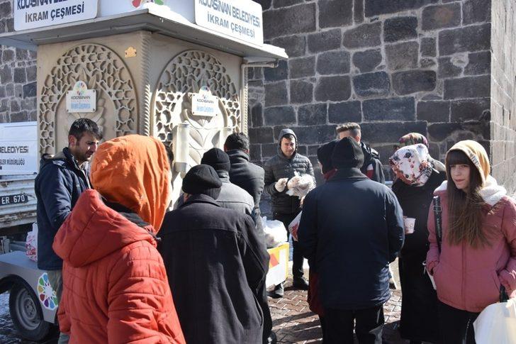 Kocasinan Belediyesi’nden vatandaşlara sıcak çorba ikramı G1