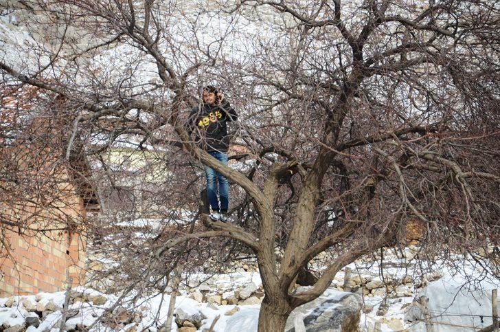 Telefonla konuşabilmek için çekmedikleri eziyet kalmıyor G3