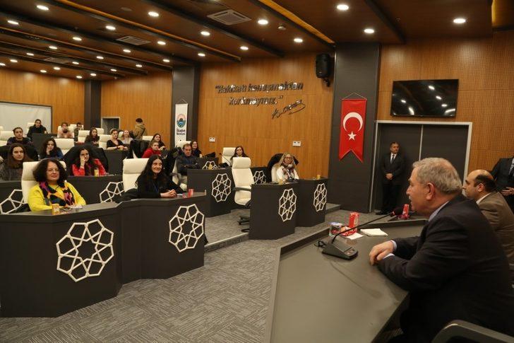 Yabancı öğrencilere İlkadım anlatıldı G3