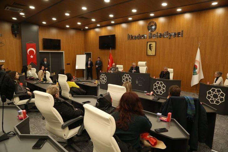 Yabancı öğrencilere İlkadım anlatıldı G4