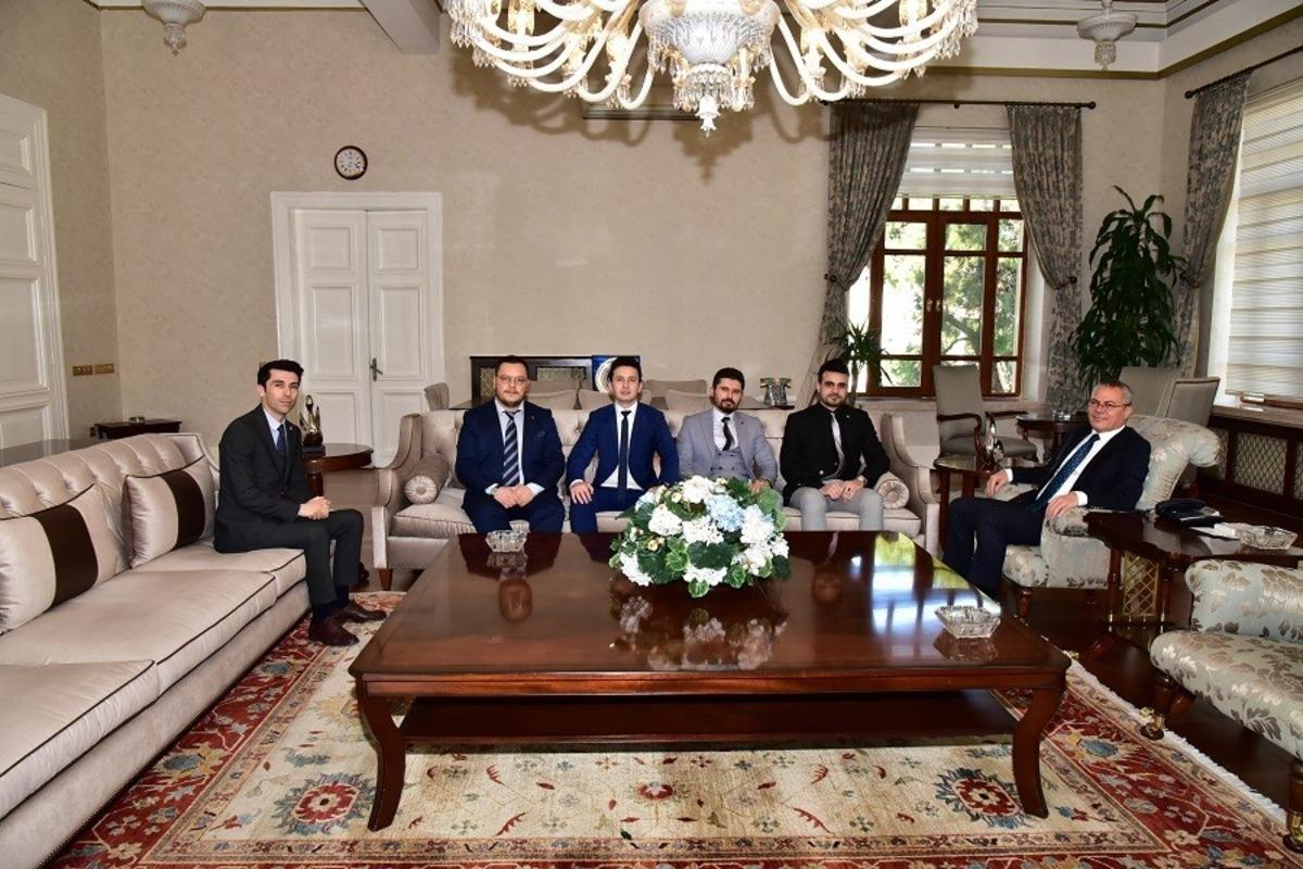 Manisa Valiliğine ziyaret trafiği