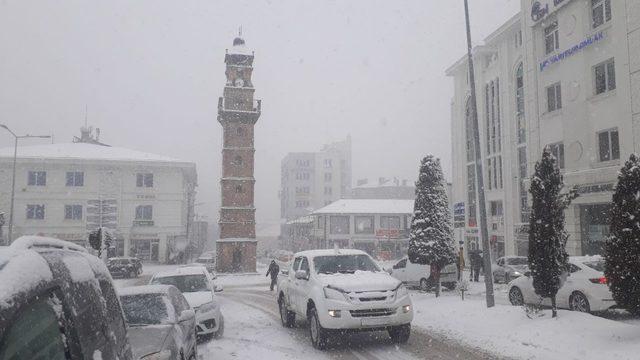 Yozgat’ta yoğun kar yağışı