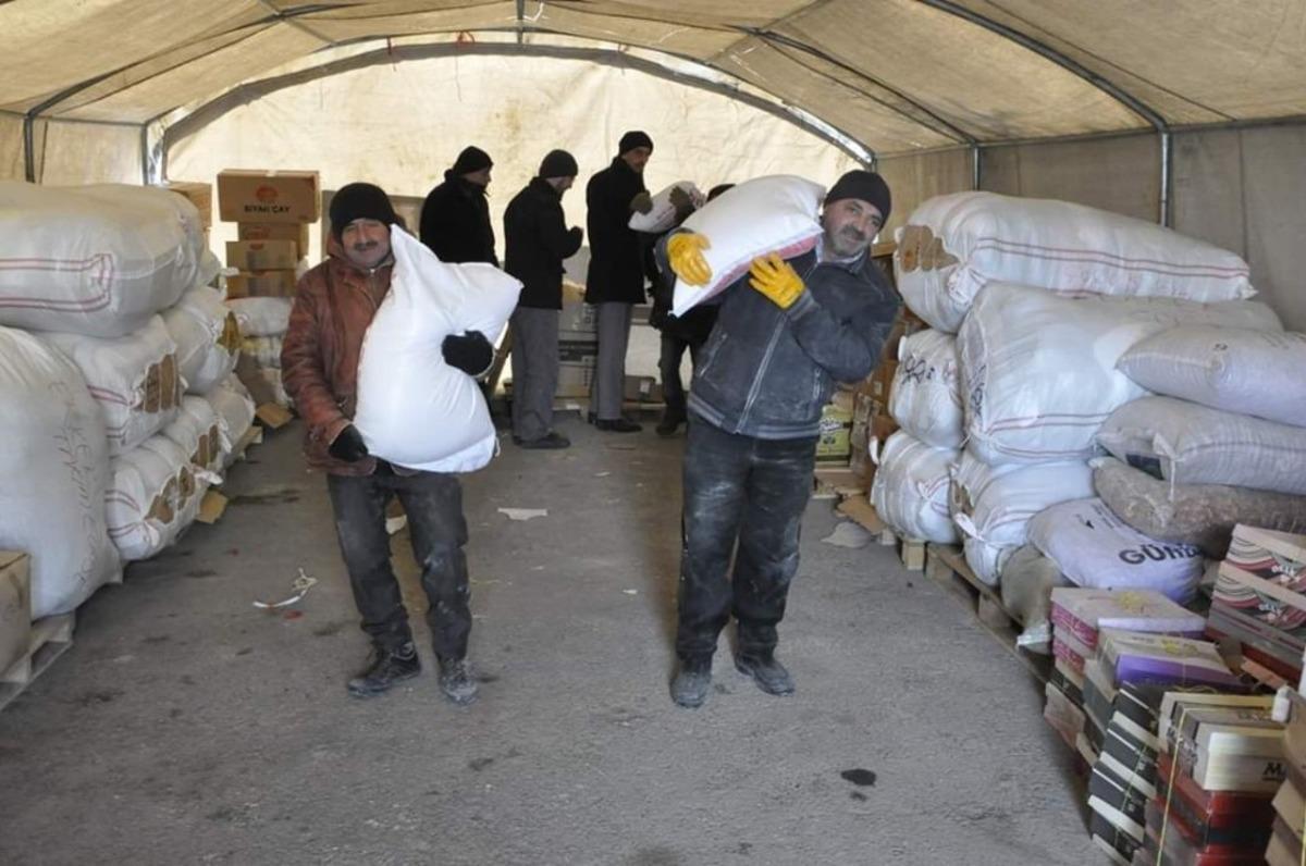 G&uuml;r&uuml;n&rsquo;den İdlip&rsquo;e yardım eli