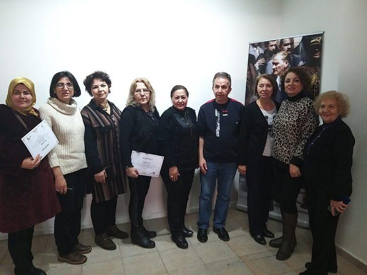 Eskişehir’de ‘diksiyon, etkili iletişim ve etkili konuşma’ kursunu bitiren 24 kursiyer törenle sertifikalarını aldılar G3