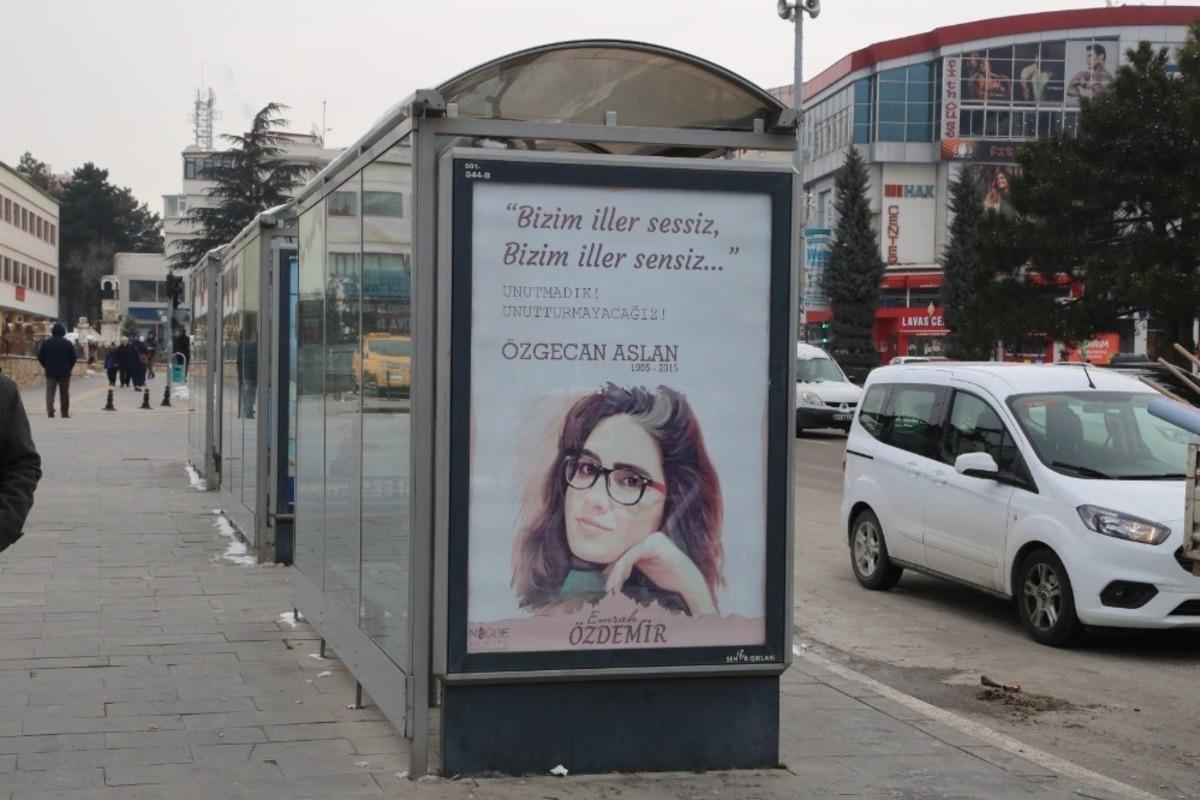 Niğde Belediye Başkanı &Ouml;zdemir, &Ouml;zgecan Aslan&rsquo;ı Andı