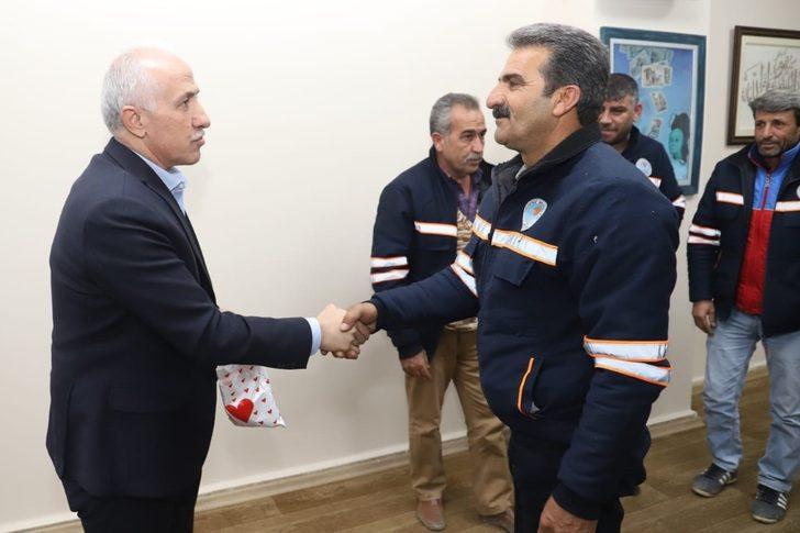 Başkan Gültak, fedakar şoförleri ödüllendirdi G2