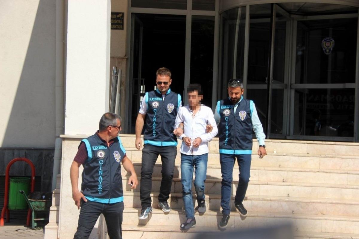 Arkadaşını &ouml;ld&uuml;r&uuml;p yaktı, "&Ouml;ld&uuml;rme kastım yoktu" dedi