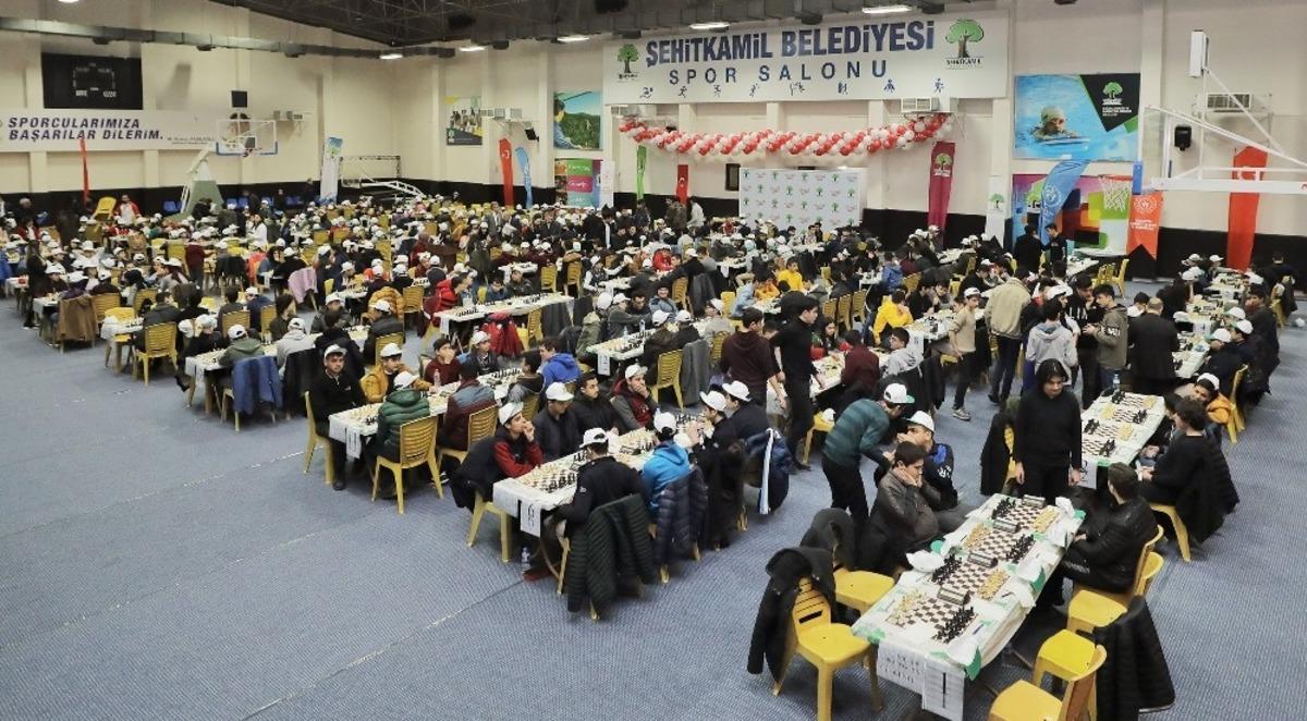 Satran&ccedil;ta b&uuml;y&uuml;k buluşma