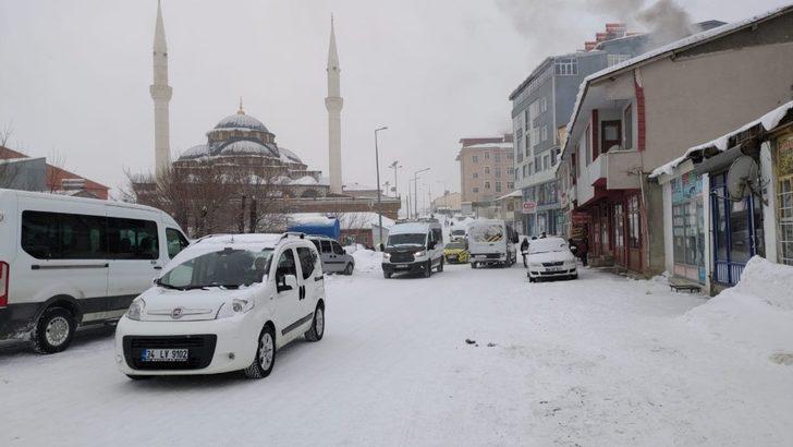 Karlıova’da karla mücadele G1