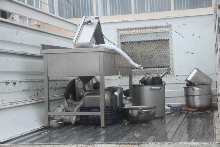 Hırsızlar bunu da yaptı, MYO’nun uygulama mutfağından 100 bin TL değerinde malzeme çaldılar G4