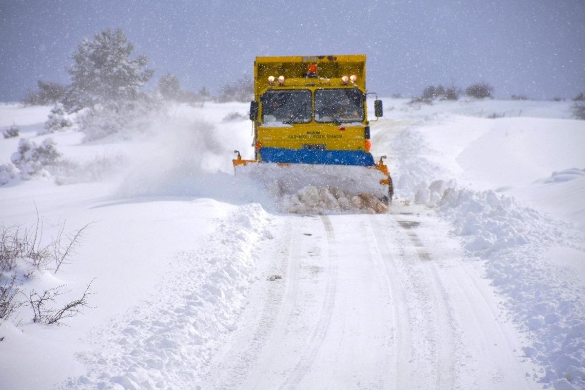 Karab&uuml;k&rsquo;te 4 bin 545 kilometre k&ouml;y yolu ulaşıma a&ccedil;ıldı