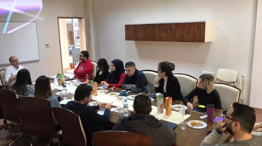 HK&Uuml;&rsquo;den &ouml;ğretmen eğitimi semineri