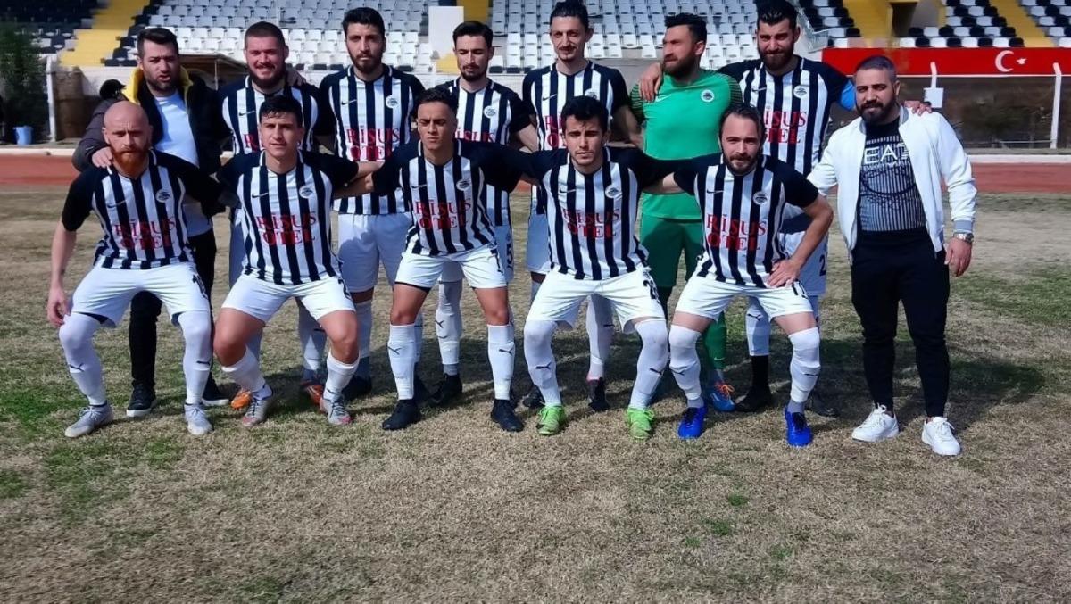 Kuşadasıspor şampiyonluğa yakın