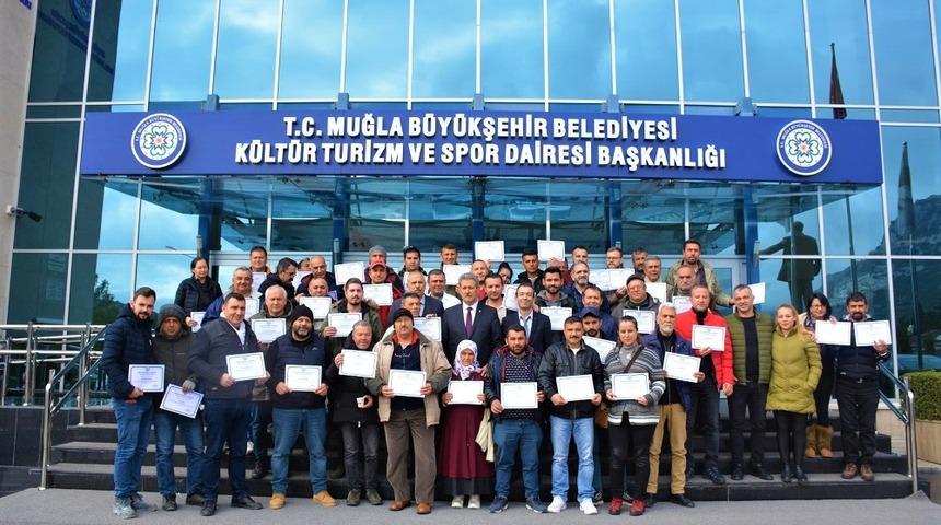 Ev ve s&uuml;s hayvanları satışı yapanlara eğitim