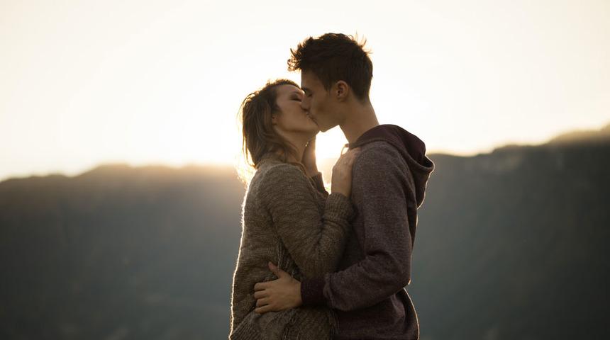 Tecav&uuml;zle su&ccedil;lanan Weinstein'ın avukatının &ouml;nerdiği 'seks s&ouml;zleşmesi' ger&ccedil;ek&ccedil;i mi?