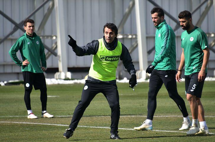 Bülent Korkmaz, Konyaspor ile ilk antrenmanına çıktı G1