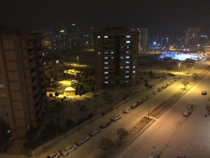 Diyarbakır'da 4 yıl sonra yağan kar sevinci! Her yer beyaza büründü G1