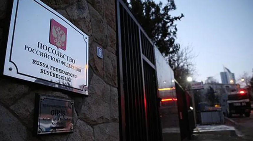 Rusya'dan T&uuml;rkiye'ye g&ouml;ndermeli ABD mesajı: Takdiri size bırakıyoruz