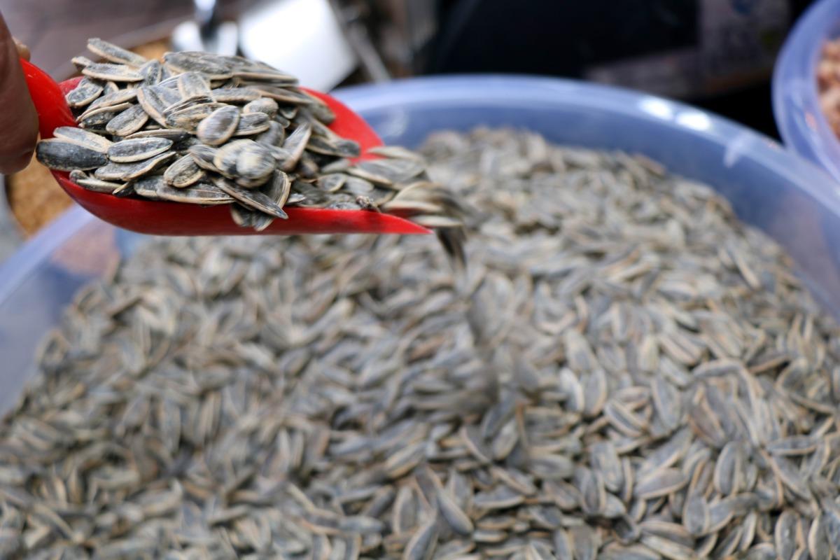 Koronavir&uuml;s&uuml;, yerli &ccedil;ekirdeğe olan ilgiyi y&uuml;zde 50 arttırdı