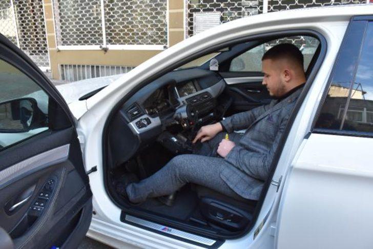 Otomobilinin direksiyonunu çalan hırsıza böyle seslendi: Ucuz yollu ayarlarsan almaya razıyım G3