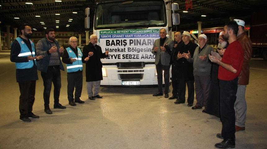 Barış Pınarı bölgesine Kumluca’dan bir tır sebze ve meyve yardımı