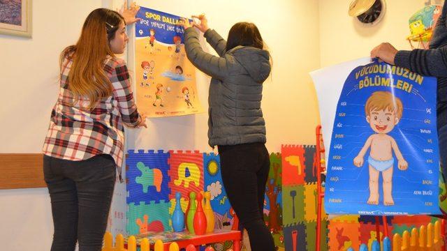 Aile İçi Şiddetle Mücadele Bürosunda, çocuklar için mini oyun parkı kuruldu