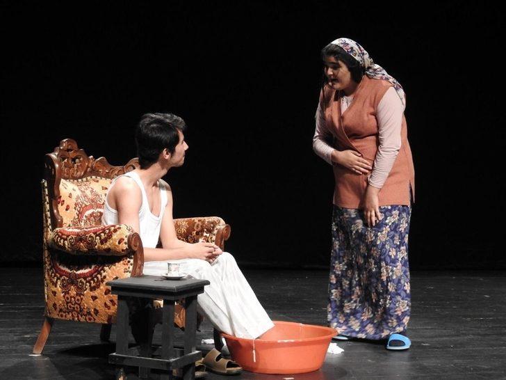 8. Liselerarası Tiyatro Şenliği başlıyor G4