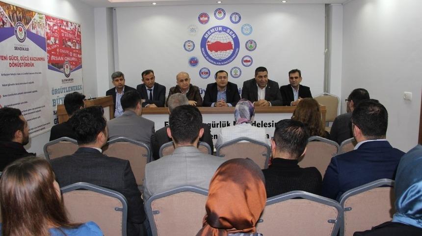 &Ouml;ner, a&ccedil;lık ve yoksulluk sınırlarını a&ccedil;ıkladı