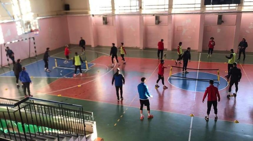 Yeşilyurt Belediyespor&rsquo;da Osmaniyespor mesaisi s&uuml;r&uuml;yor