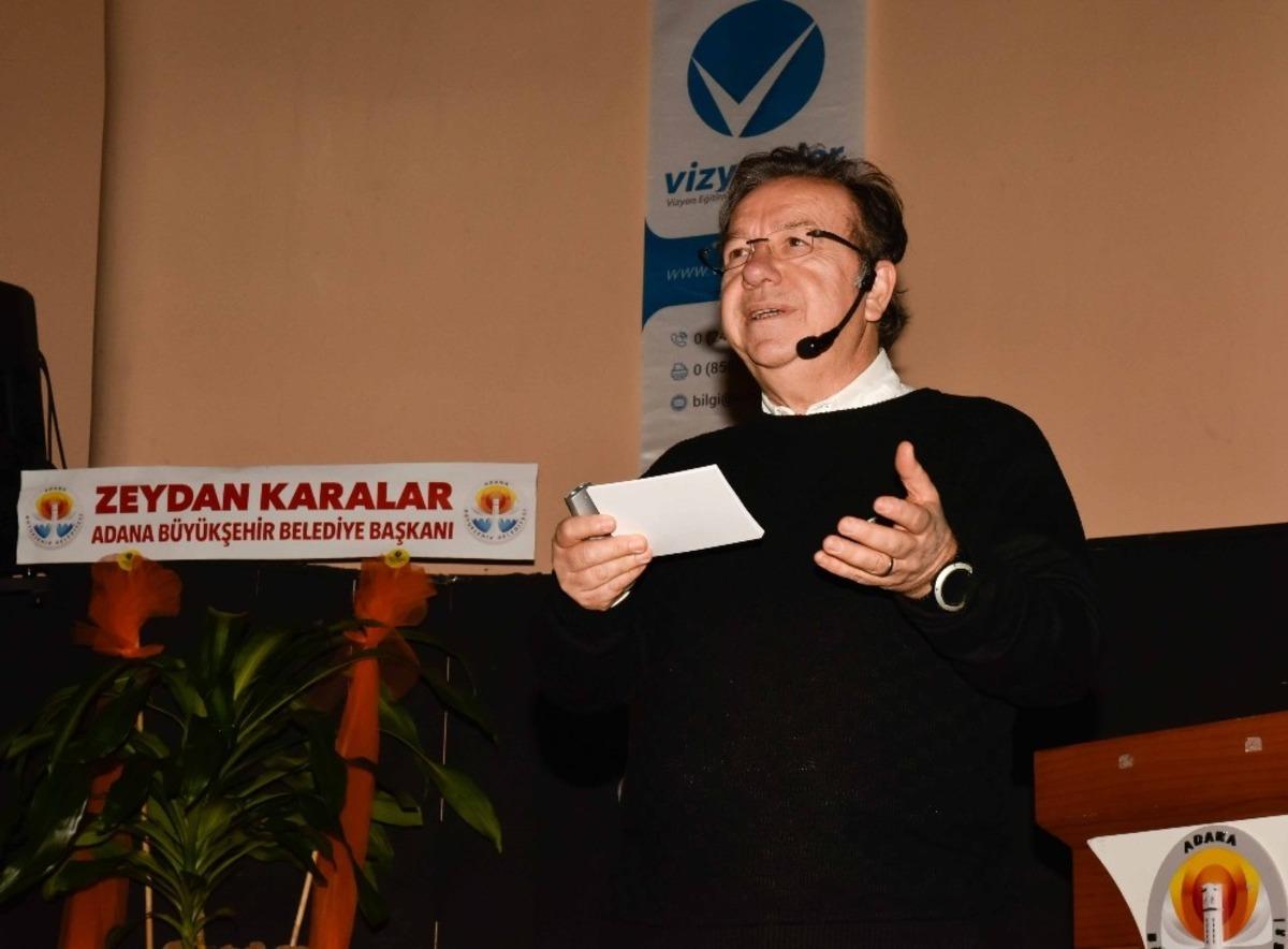 Gani M&uuml;jde: "G&uuml;nde 15 dakika g&uuml;lmek &ouml;mr&uuml; 8 yıl uzatıyor"