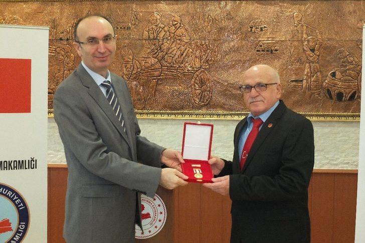 Hak ettikleri madalyalarını 46 yıl sonra alabildiler G5