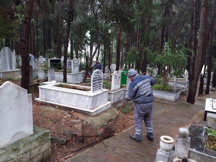 Alanya’daki mezarlıklarda kapsamlı temizlik G4