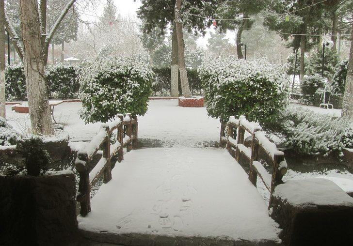 Araban’da 10 yıl sonra ilk kez yoğun kar yağışı G1