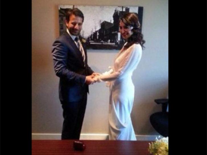 Başak Sayan'dan sürpriz nikah G3