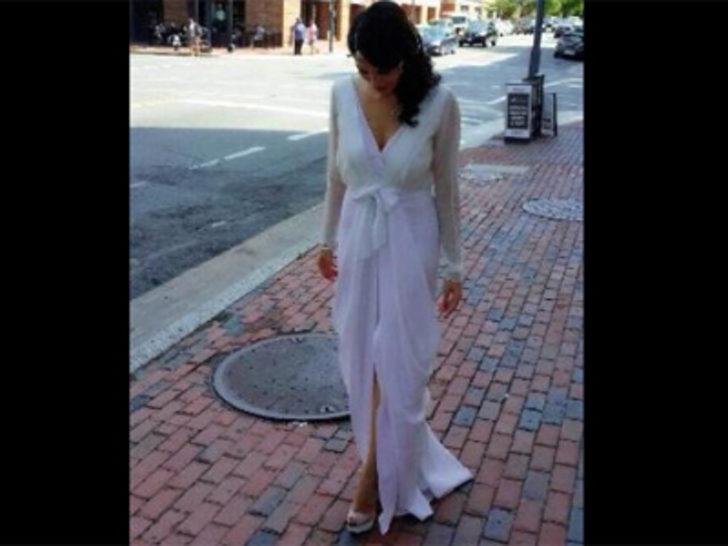 Başak Sayan'dan sürpriz nikah G4