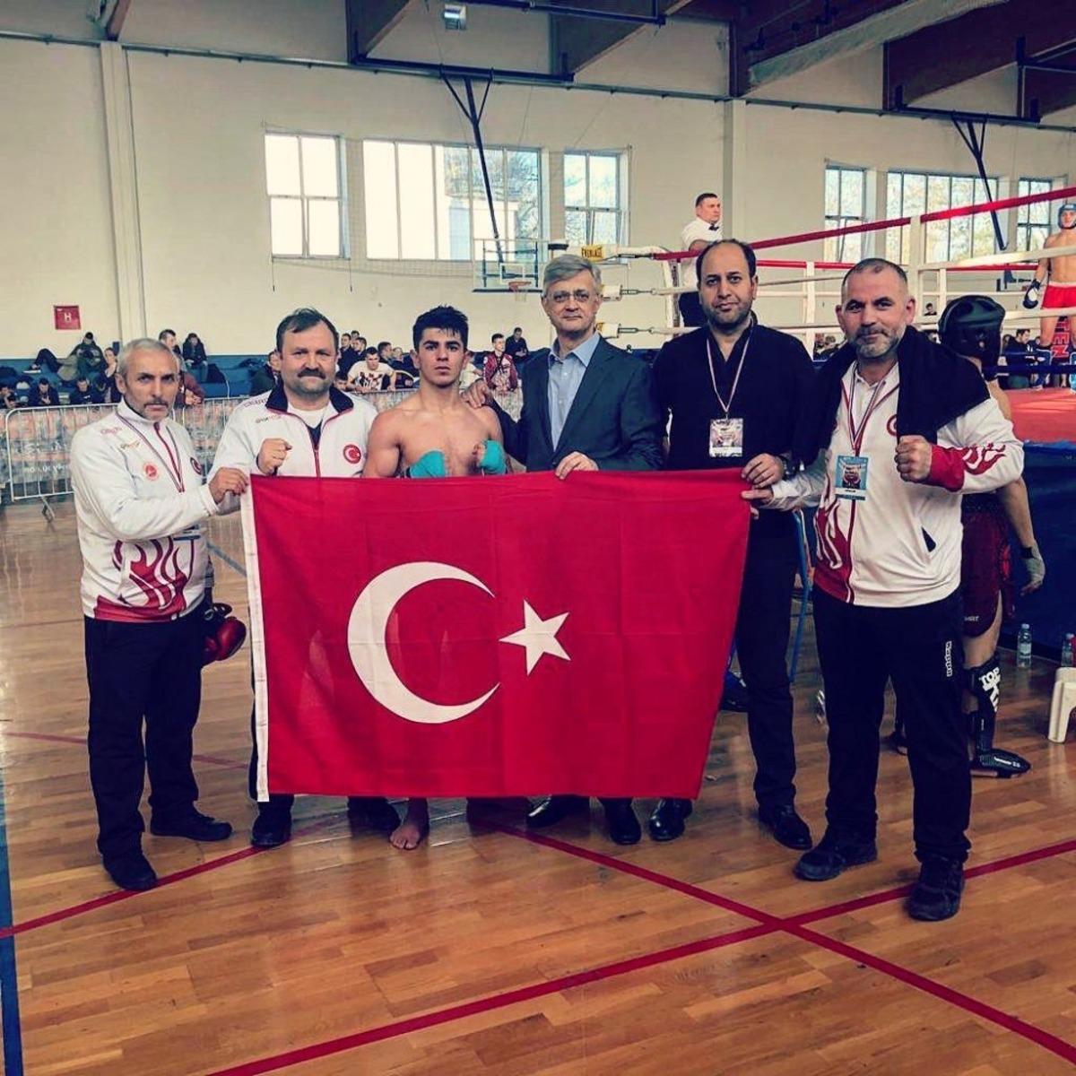 Cizreli milli sporcu Medeni &Ccedil;elik Avrupa şampiyonu oldu