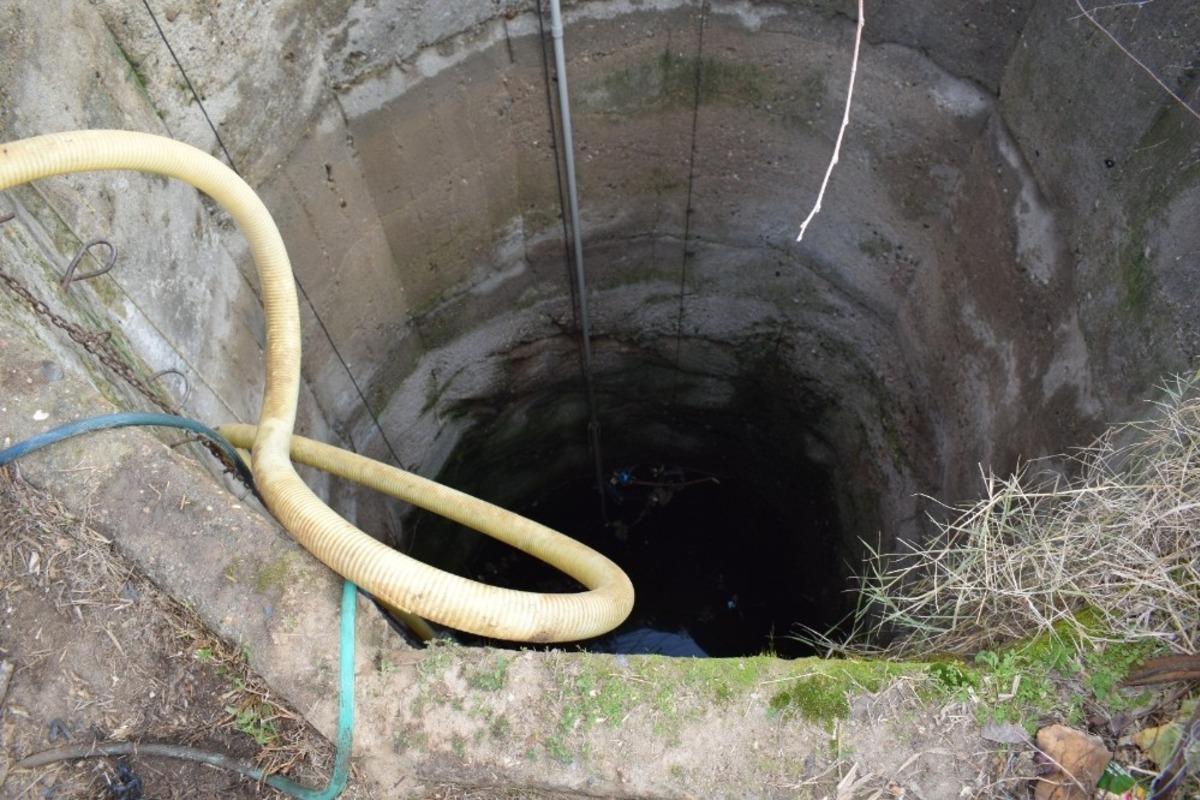 Yaşlı kadın 15 metrelik kuyuda &ouml;l&uuml; bulundu